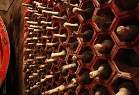 酒塞都長毛了，這酒還能喝嗎？